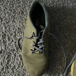 No bill shows 10.5 size men for sale